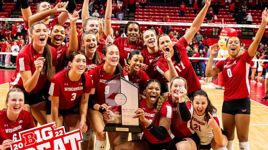Wisconsin Volleyball Team | Top Wisconsin Badgers volleyball